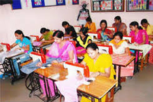 CERTIFICATE IN CUTTING & TAILERING (6 month)